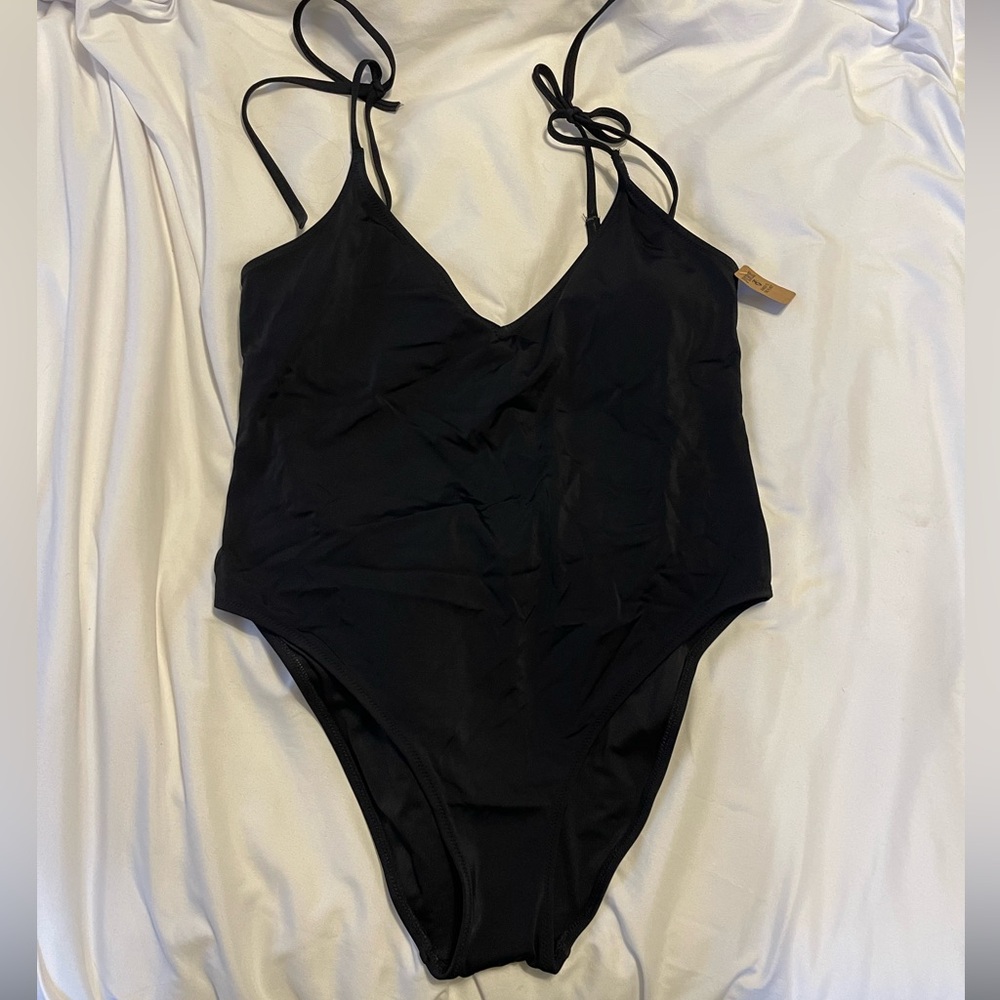 woman’s bathing suit